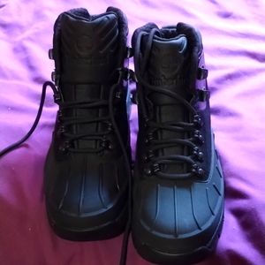 Timberland Boots Men's size 9 Brand New
